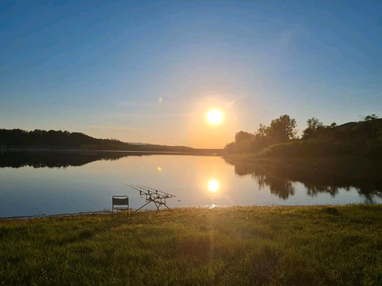 Grundstücke am wunderschönen See in Sopot – Bulgarien