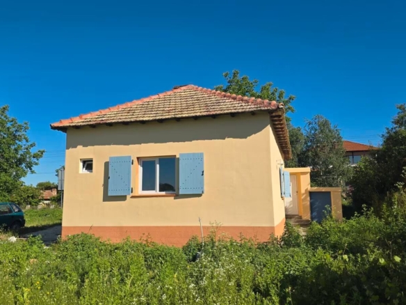 Komplett modernisiertes Haus Nähe Meer in Dropla – Bulgarien