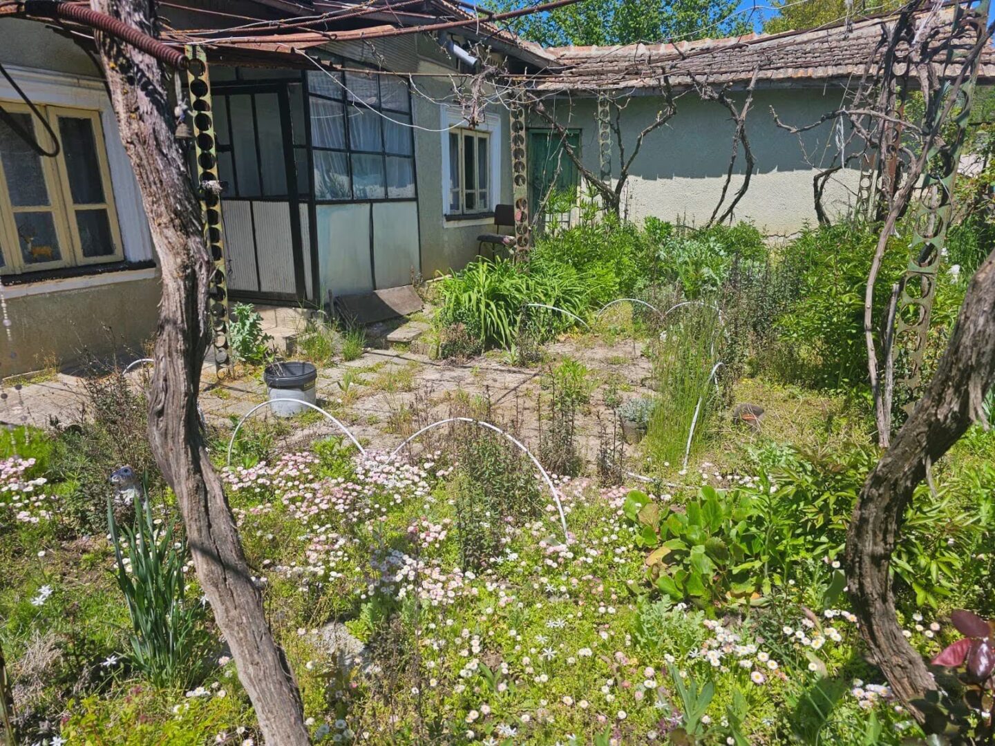 Freistehendes Dorfhaus mit Weitblick in Koriten – Bulgarien