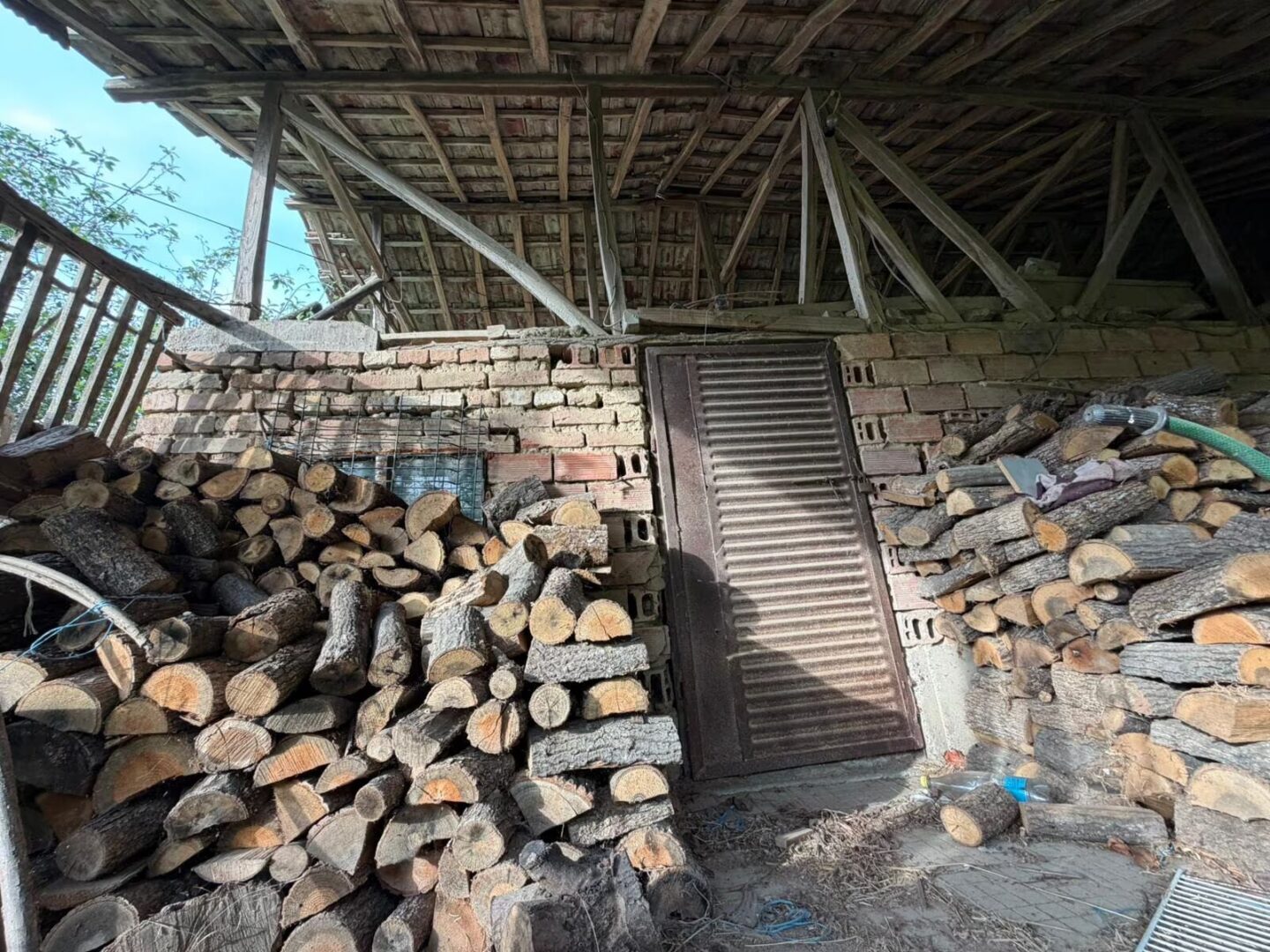 Authentisches Landhaus mit viel Platz in Dragash – Bulgarien